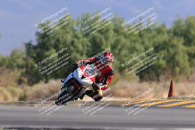 media/Nov-06-2022-SoCal Trackdays (Sun) [[208d2ccc26]]/Turn 7 Set 1 (1050am)/